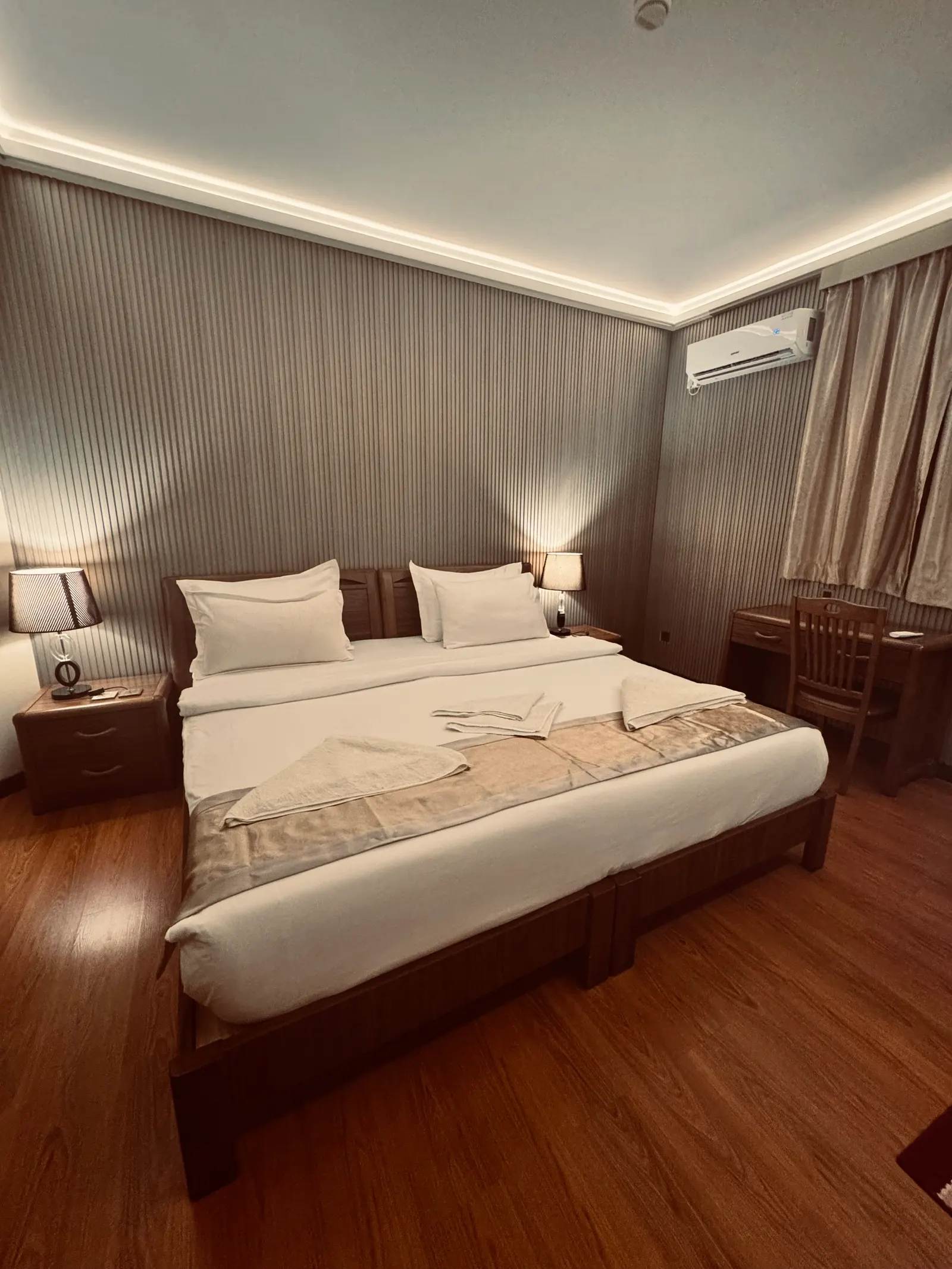 Chambre double avec un grand lit, Fuvahmulah Central Hotel